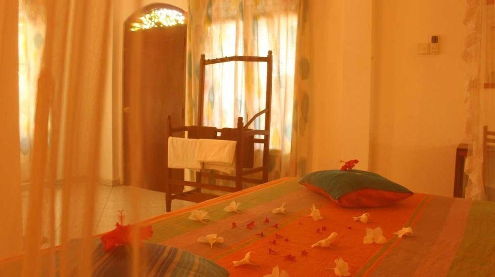 Primrose Guest House Unawatuna Exteriér fotografie