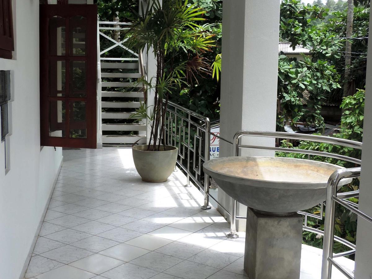 Primrose Guest House Unawatuna Exteriér fotografie