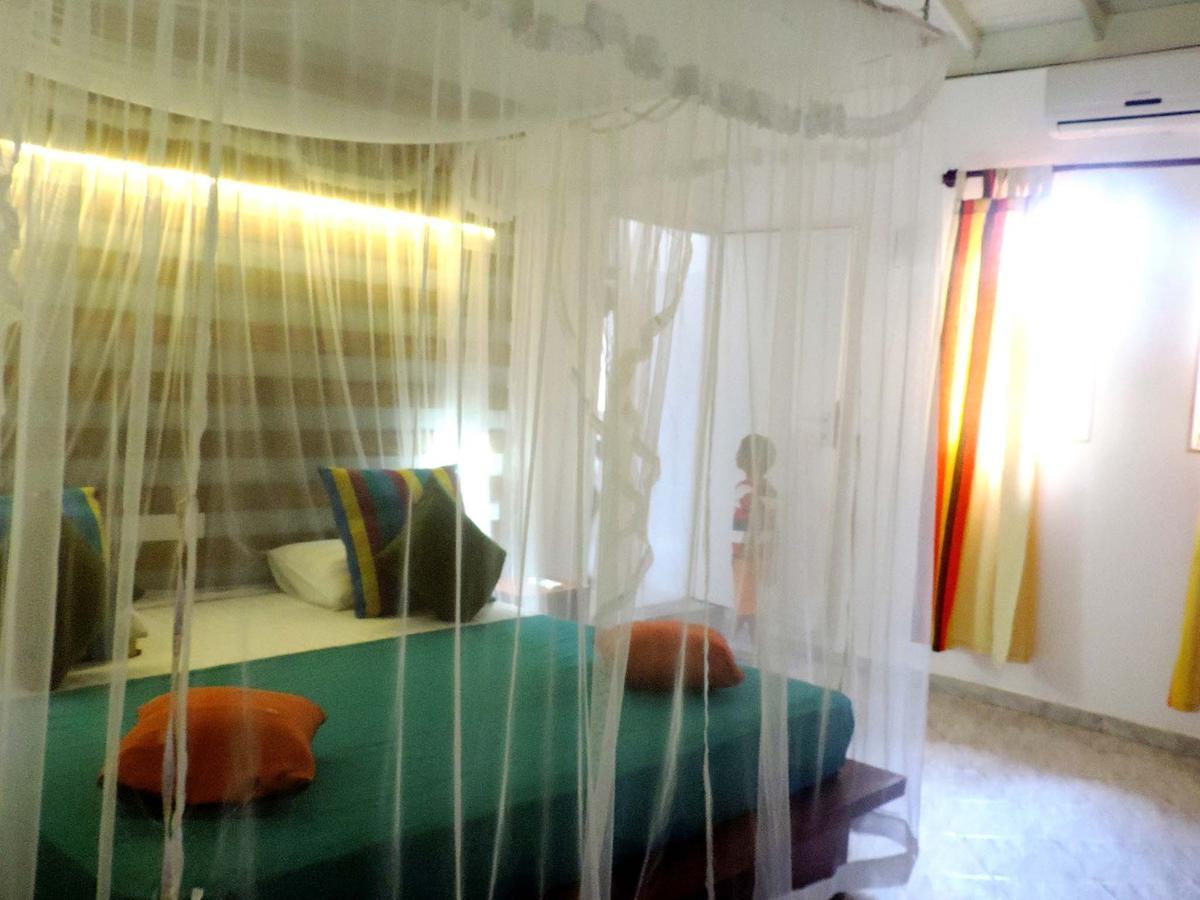 Primrose Guest House Unawatuna Exteriér fotografie