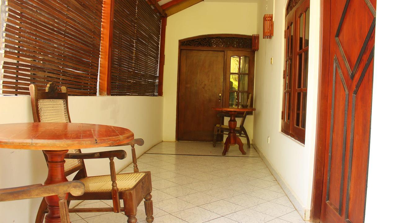 Primrose Guest House Unawatuna Exteriér fotografie